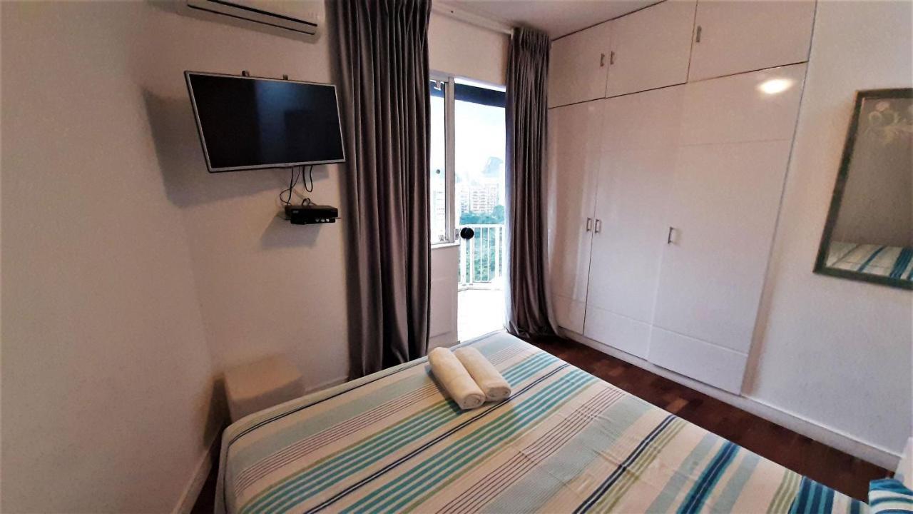 Apartamento Lindo Apto Em Area Nobre Do Ate 6 Pessoas