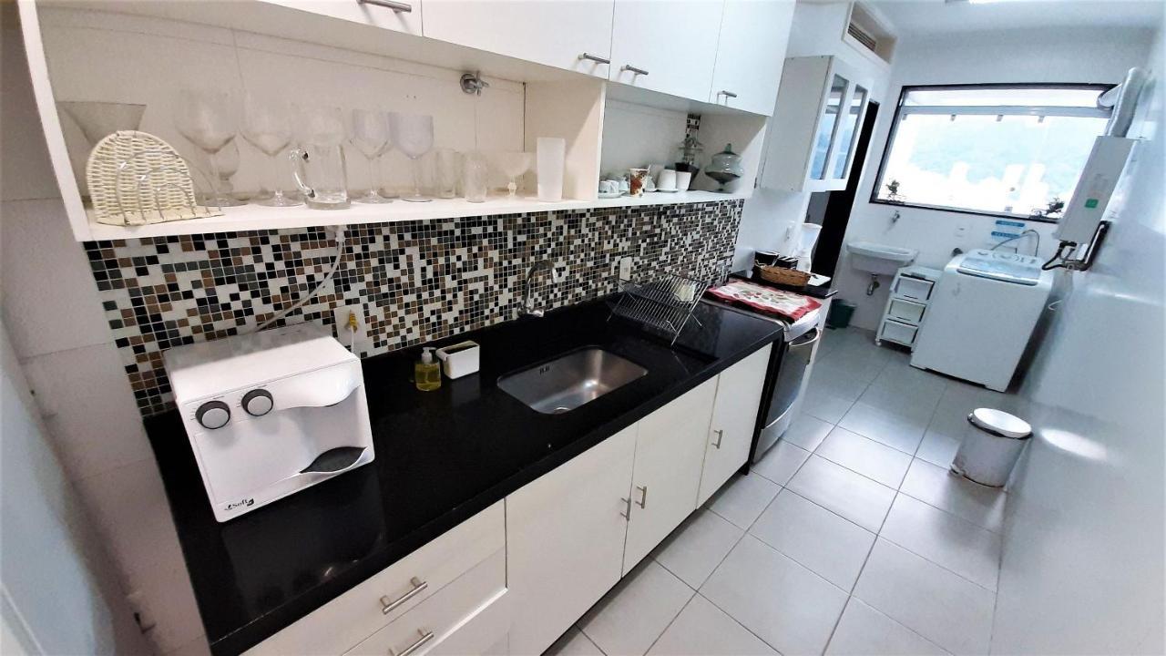 Apartamento Lindo Apto Em Area Nobre Do Ate 6 Pessoas